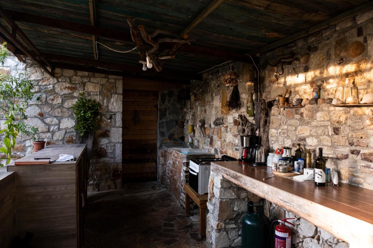 Filoxenia - The Place Of Experience Himare Esterno foto